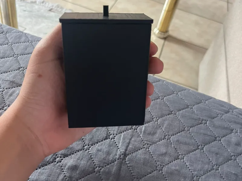 Box with lid(the best in the world)