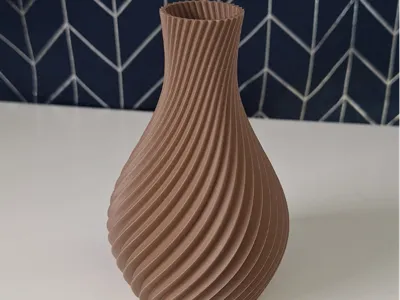 Sharp Twisted Spiral Vase Decorative Vase