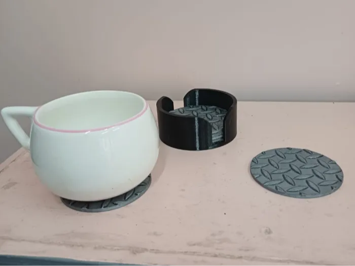 DIAMOND PLATE COASTERS AND HOLDER