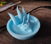Figurine kitsune dans une tasse de thé — photo 2