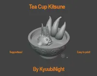 Figurine kitsune dans une tasse de thé — photo 1