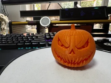 Accesorio de iluminación decorativa: Spooky Jack-O’Lantern Pumpkin–Halloween Decoration — vista de referencia 2