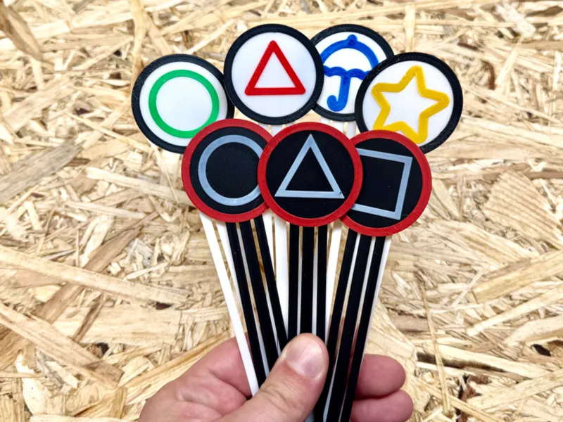 Squid Game Bookmarks Soldiers & Dalgona Cookies