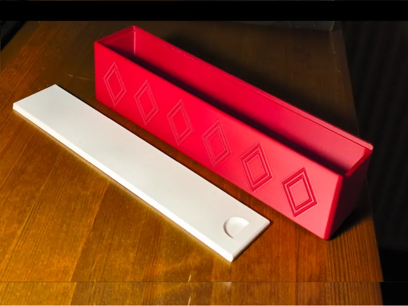 Box for a set of cutlery or for pencils