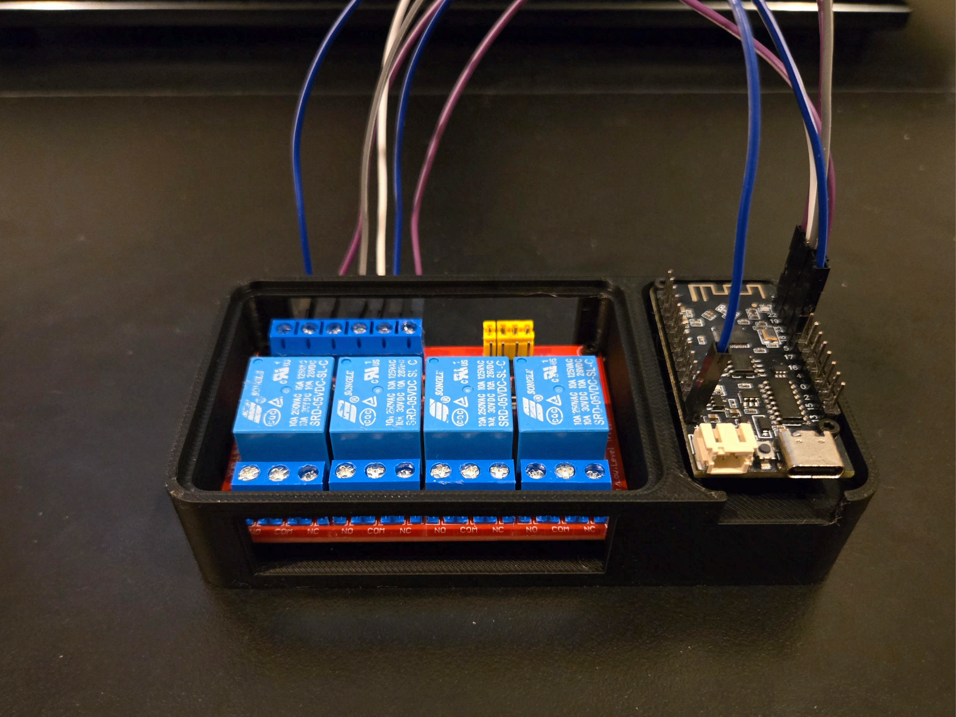 AITRIP ESP32 Lite + ANMBEST 4 channel relay case