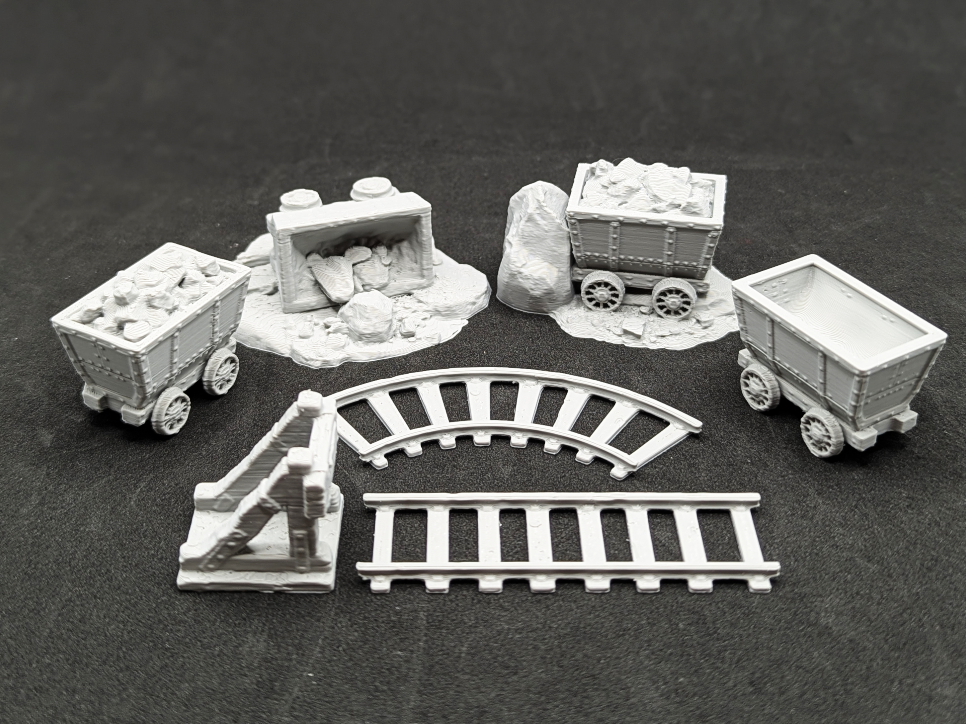 Miniatura 1 do modelo 3D Dwarven Mines - Basic Carts and Rails