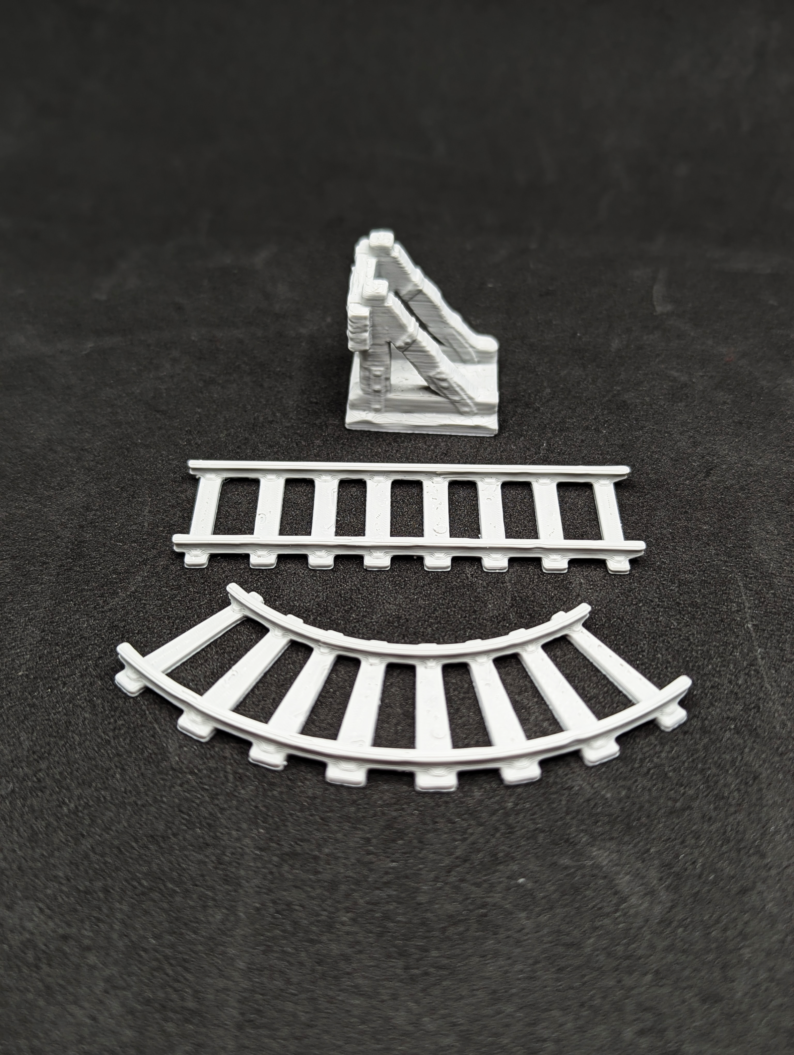Miniatura 2 do modelo 3D Dwarven Mines - Basic Carts and Rails