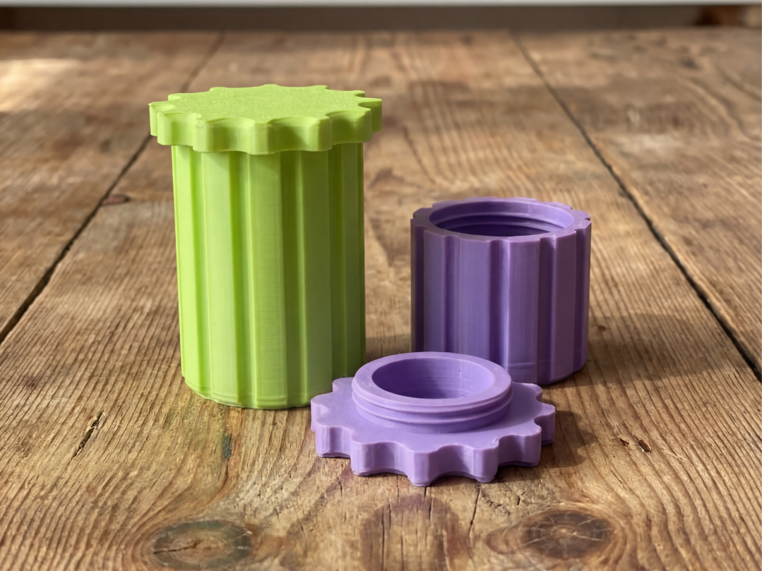 Pocket Pill Container – Small Screw Capsule