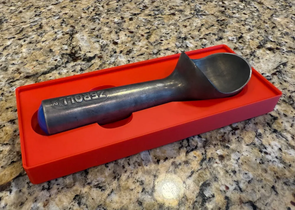How Does Zeroll Ice Cream Scoop Work