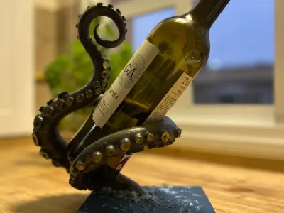 tentacle table wine rack