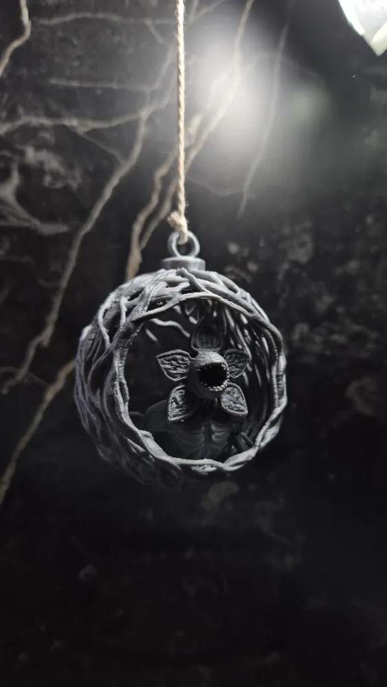 Regalo da collezione con ornamento decorativo per statuetta natalizia dal design speciale