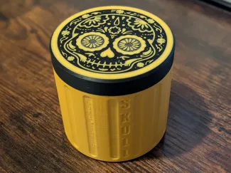 Skull and Roses Board Game Box