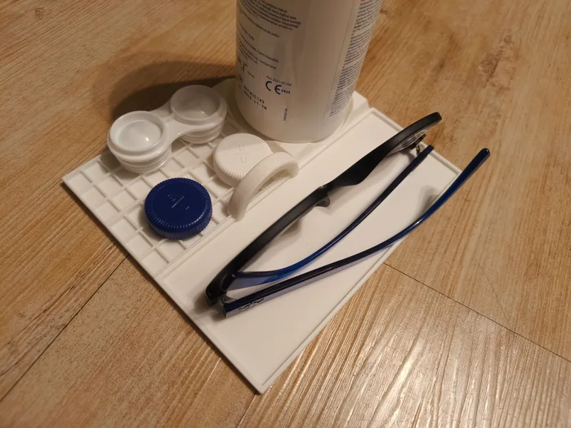 Lens & Glasses Holder – Dry, Store, Organize