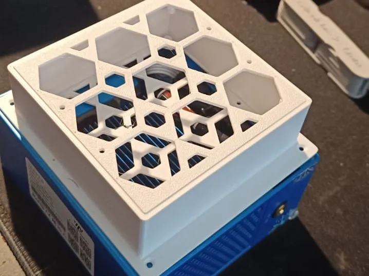 Power Kühlung Lucky Miner LV07