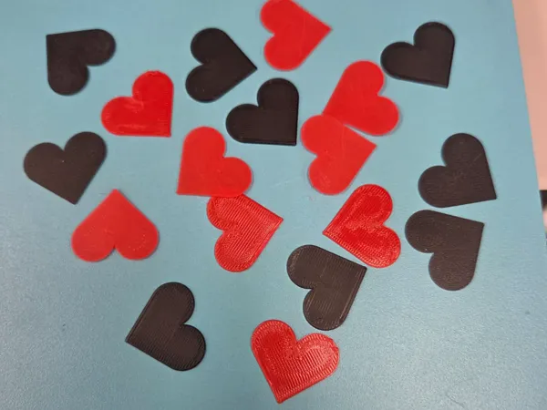 Confettis en forme de cœur — spécial Saint-Valentin