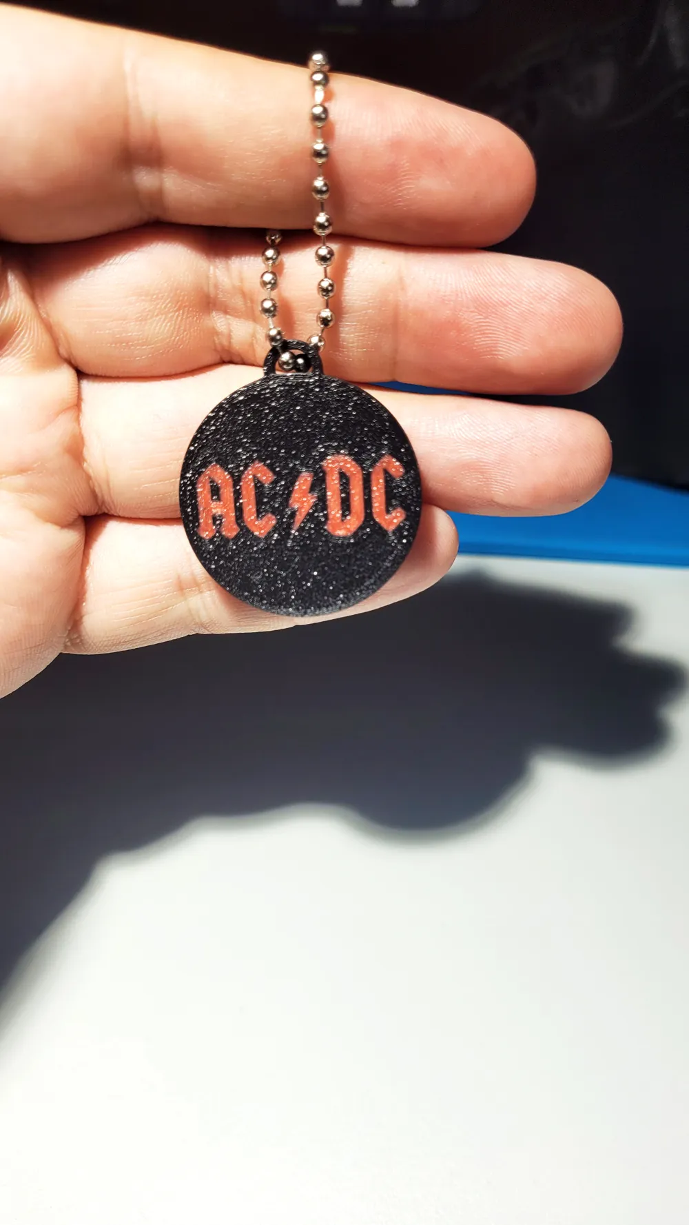 AC/DC Lightning Bolt Double Sided Keychain by Putz MakerWorld: Download ...