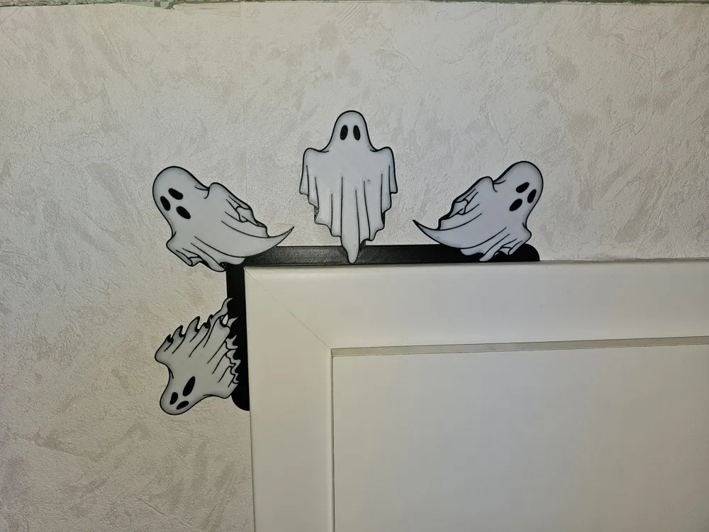 Halloween door corner with ghosts by NextLayer By MR3D MakerWorld ...