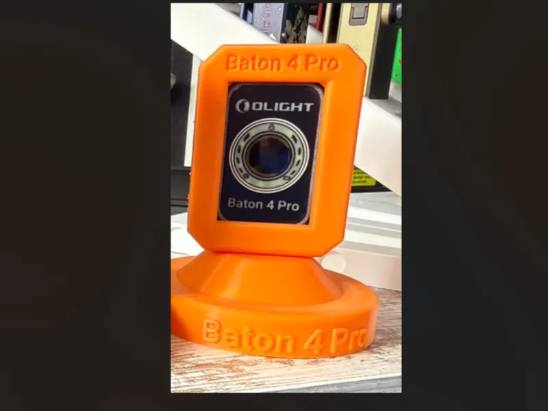 Olight Baton 4 Fidget Card Display