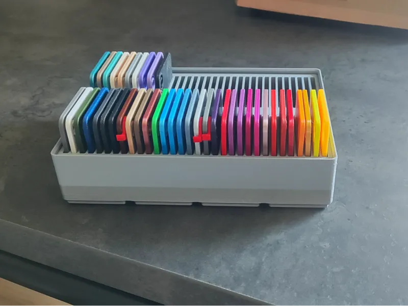 Gridfinity Mega Swatch Holder – 64 échantillons