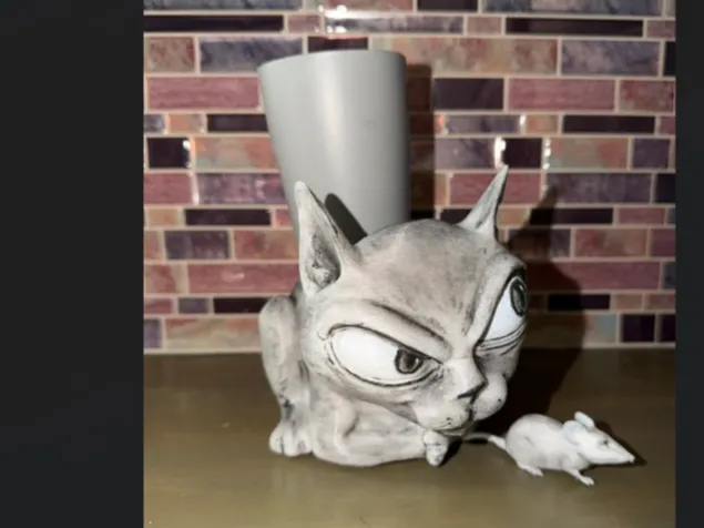 cat drink /plant holder