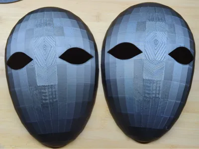 Simple featureless face mask