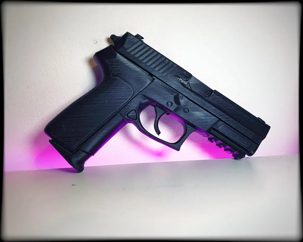Sig Sauer SP2022 replica by Grumpy MakerWorld: Download Free 3D Models