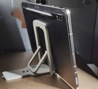 Phone / Tablet / Monitor Stand