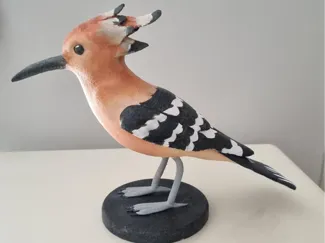 Hoopoe realistic statue (one color)
