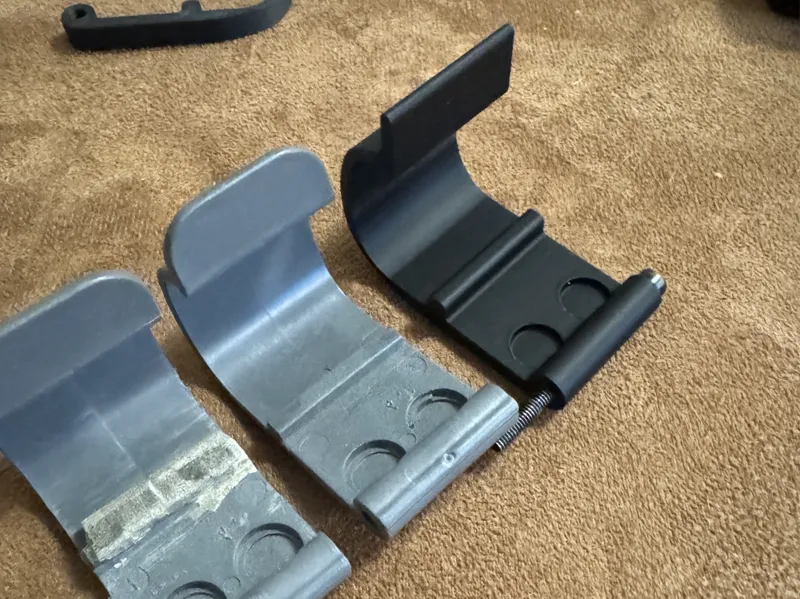 Emmaljunga NXT 90 / NXT 90F - stroller clip