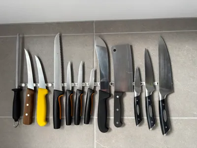 Parametric Magnetic Knife Rack