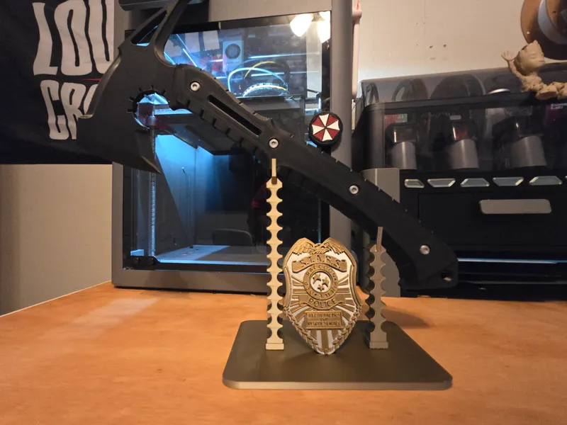 Leon Hatchet display