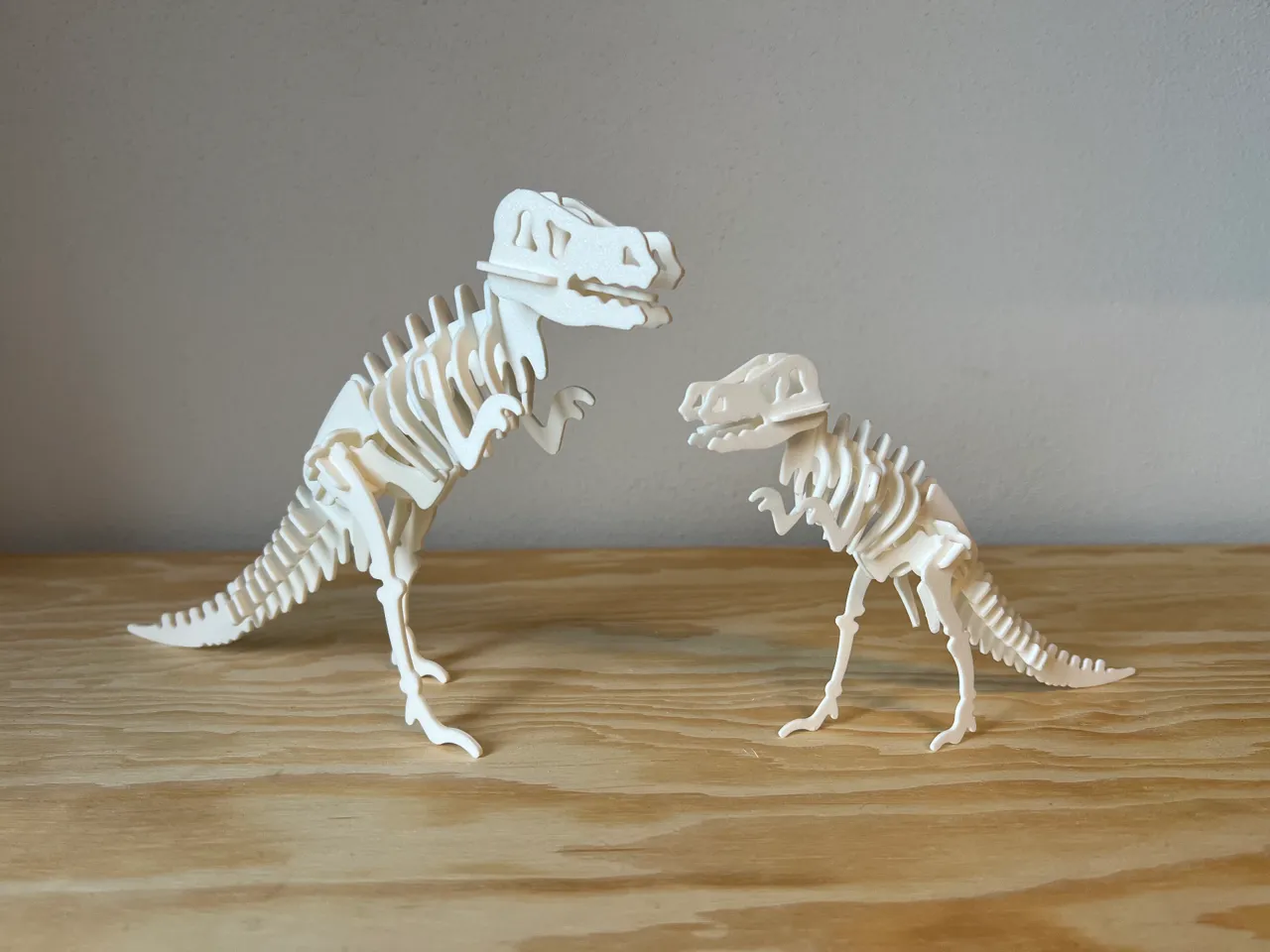 T-Rex 3D Puzzle Kit Card - 29 pieces view 2