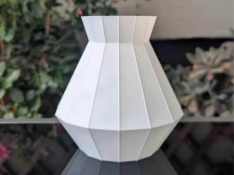 Vaso Regular Edges