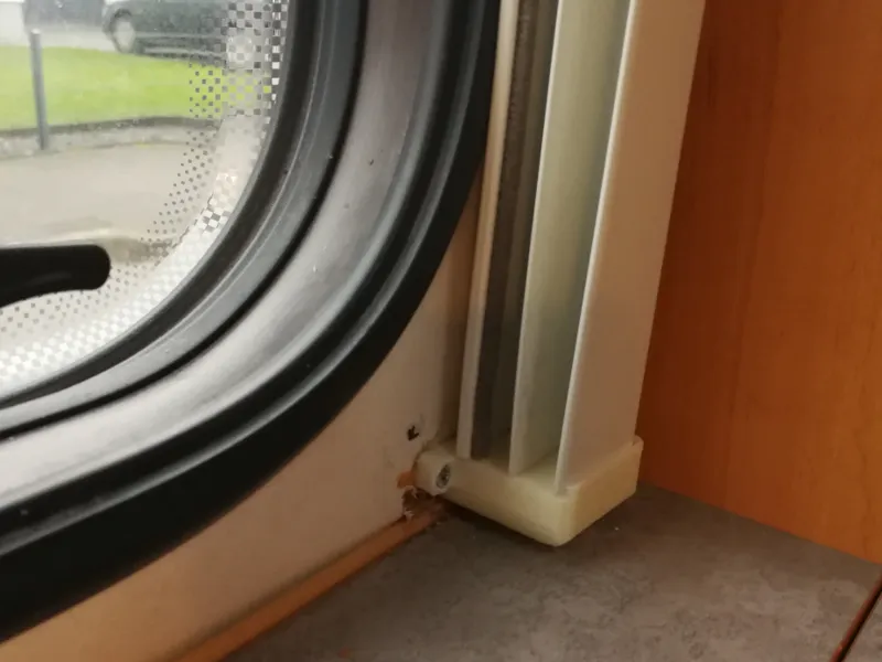 Wohnwagen Rollohalterung r. Hymer Eriba  Caravan
