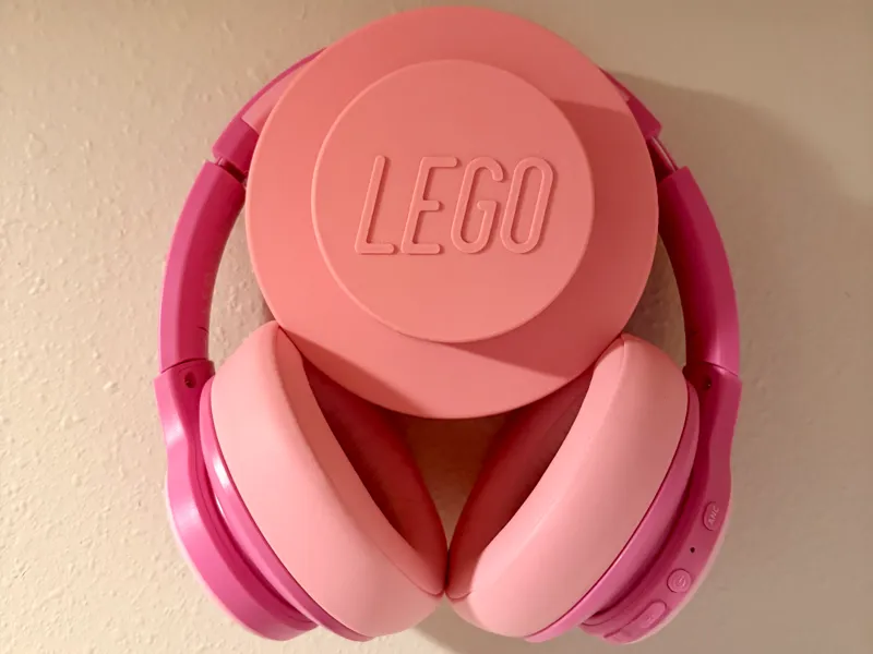Kid's headphone wall mount brick stud