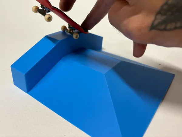 https://makerworld.bblmw.com/makerworld/model/US94184b14275eac/design/e616ea671c60542b.jpg