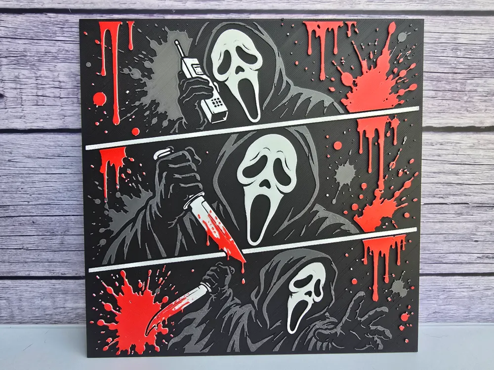 Adorno temático: Ghostface Trio - Horror HueForge. Referencia del modelo original.