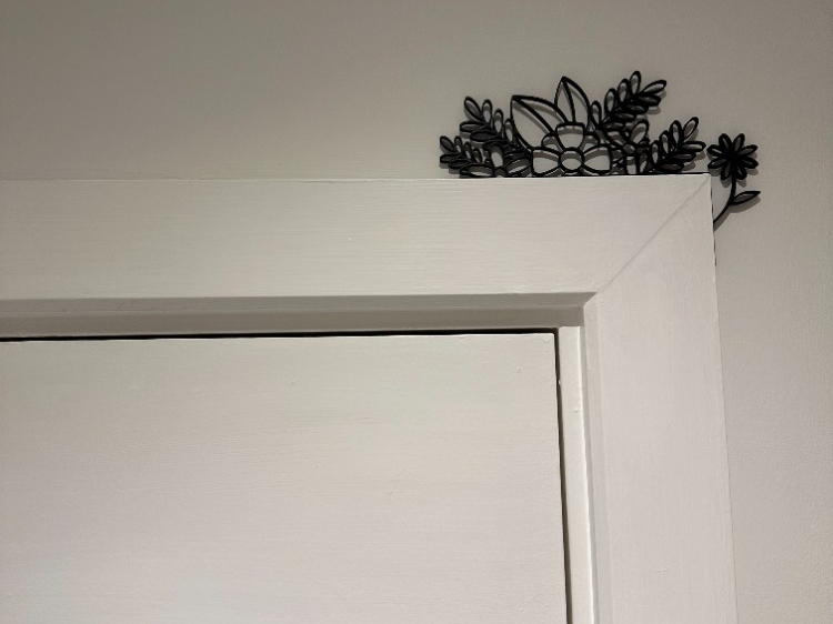Flower Door Corner
