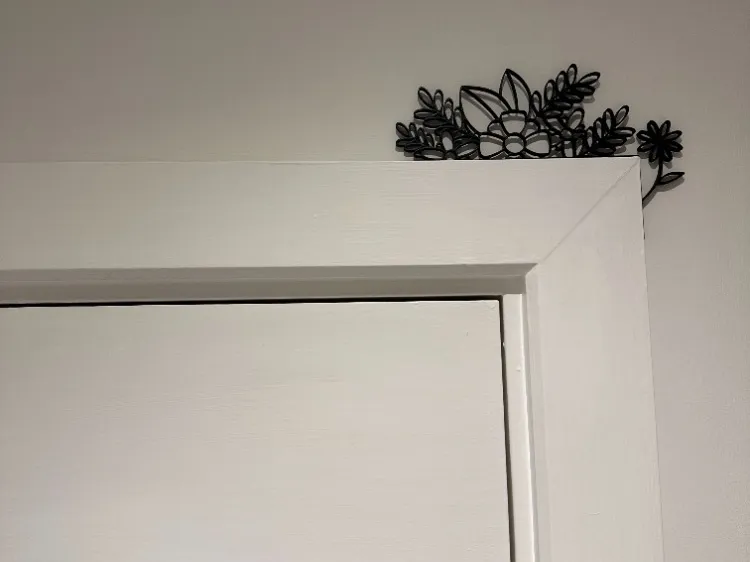 Flower Door Corner