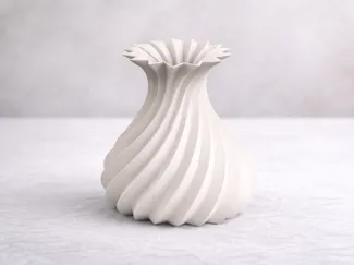 Vase torsadé moderne