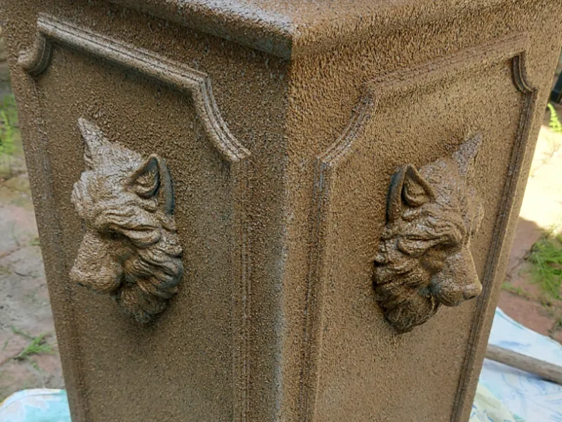 Planter decoration (Roman style)