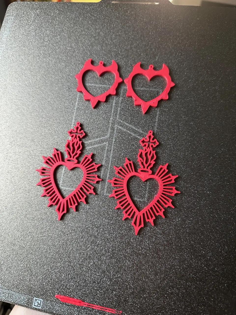 Goth Sacred Heart Earrings – Free Commercial Use view 3