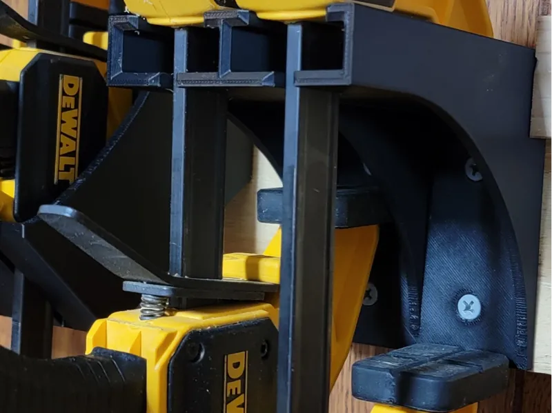 Dewalt - 300 LB - 12 inch Trigger Clamp Holder