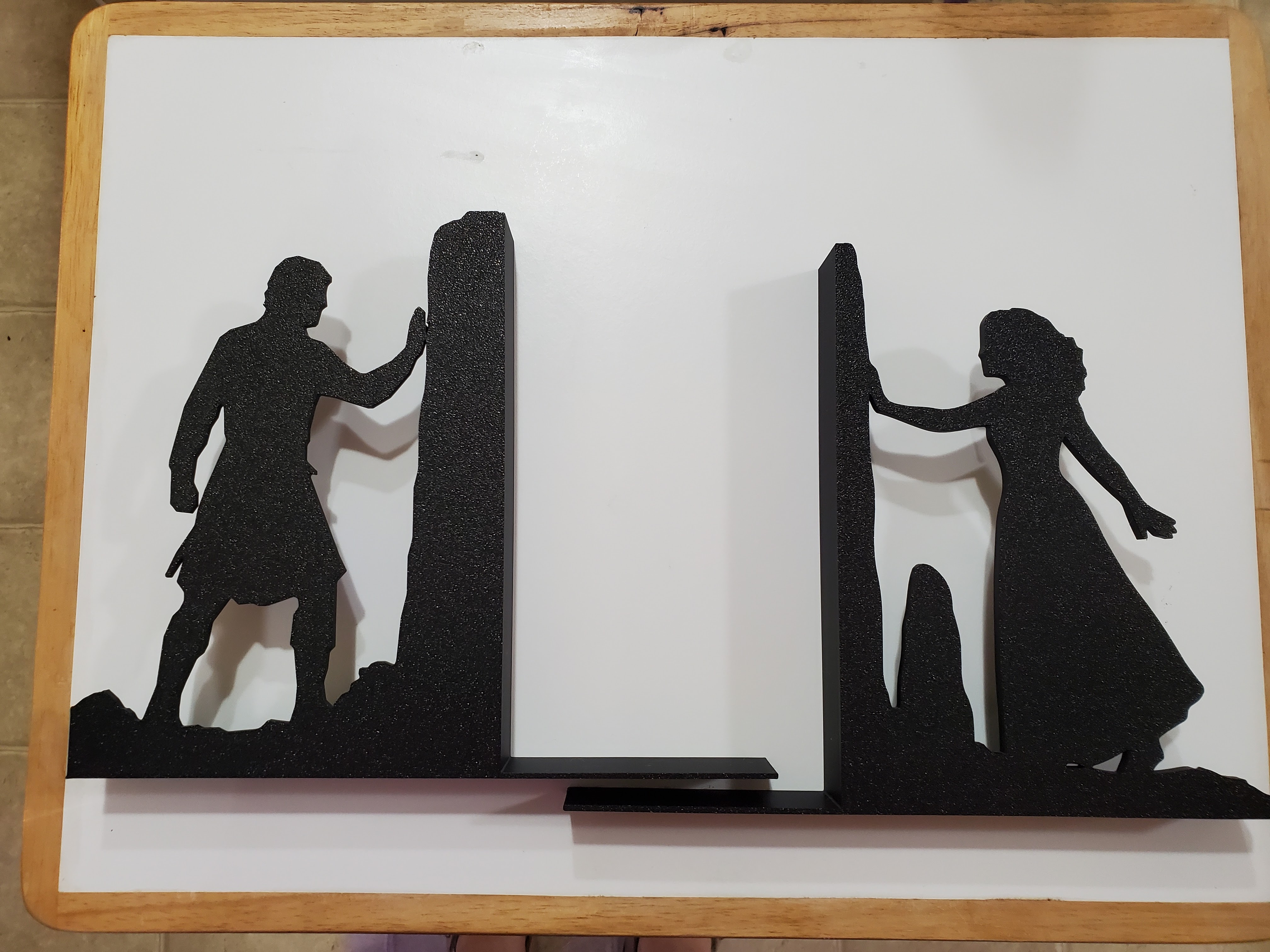 Miniatura 2 do modelo 3D Outlander Bookends