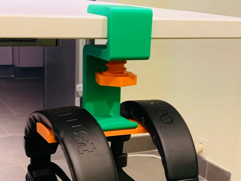 Dual headphone holder