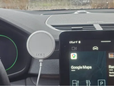 Polestar 2 Magsave Smartphone Holder