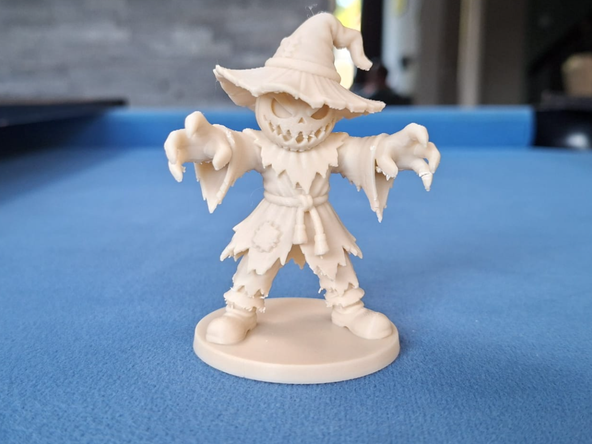 Creepy Pumpkin Scarecrow – Halloween Figurine 3D model