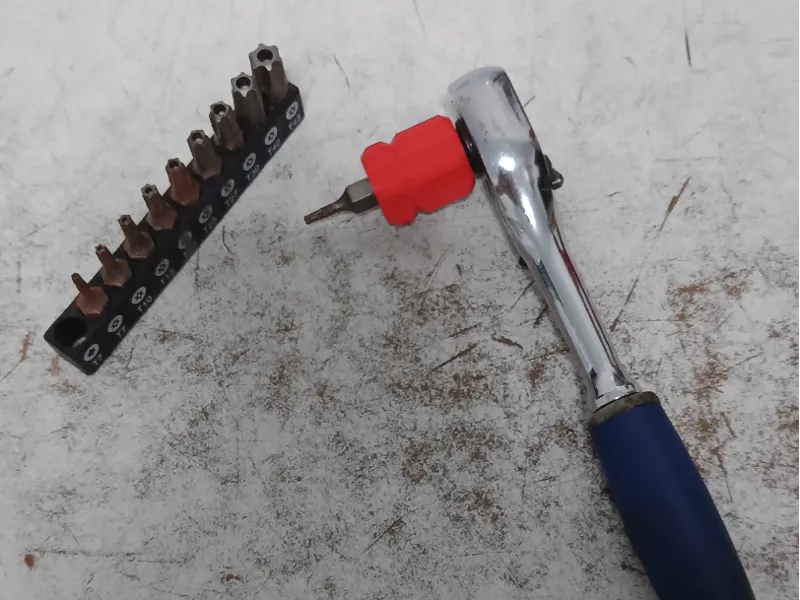 Destornillador pequeño de puntas y carraca 1/4