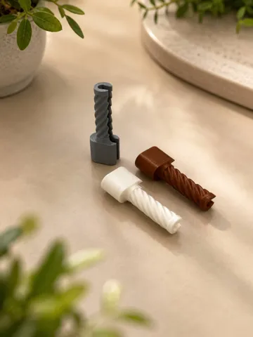 Letrero o emblema decorativo: Spiral USB C Cable Protector — vista de referencia 3