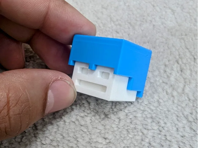 Minecraft Diamond Helmet for Articulated Skeleton 